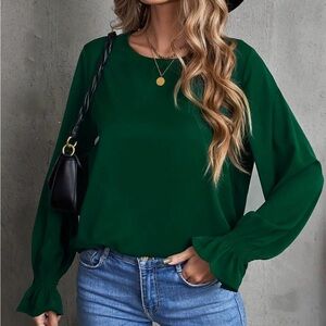 Emerald Green Long Sleeve Blouse | Size 2XL | Smocked Cuff Detail